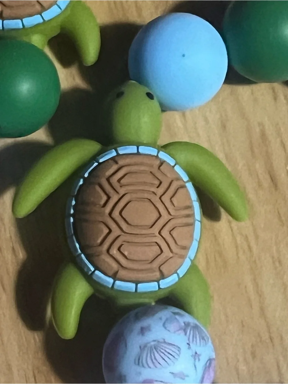 Kids Turtle Bead Stretch Bracelet - Green & Blue B249